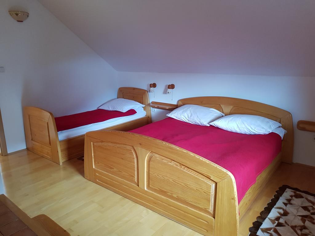 Penzion Pr' Betel Jesenice Exterior foto