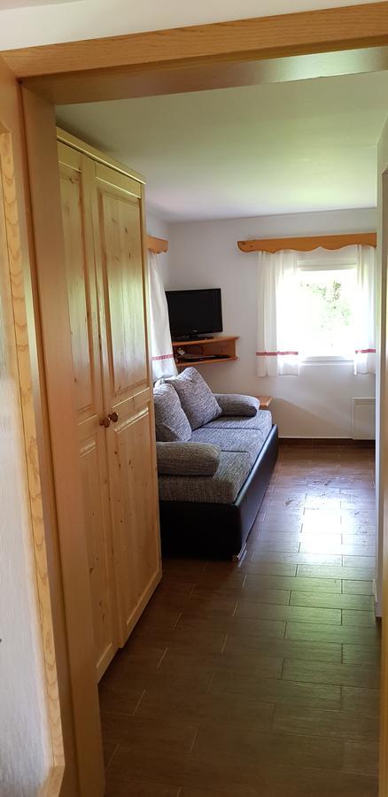 Penzion Pr' Betel Jesenice Exterior foto
